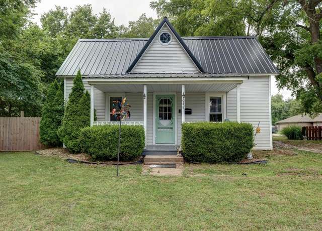 Property at 645 N Walnut Ave, Republic, MO 65738, 2 beds, 1 bath