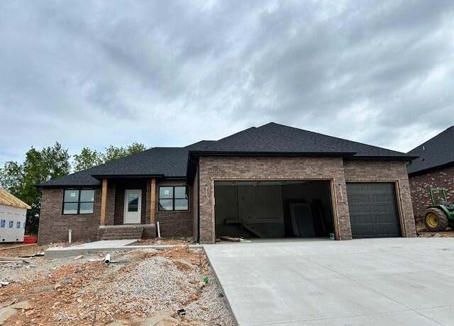 Property at 2133 N Silver Charm Ave, Springfield, MO 65802, 3 beds, 2 baths
