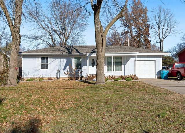 Property at 3153 W Farm Rd 168, Springfield, MO 65807, 3 beds, 1 bath