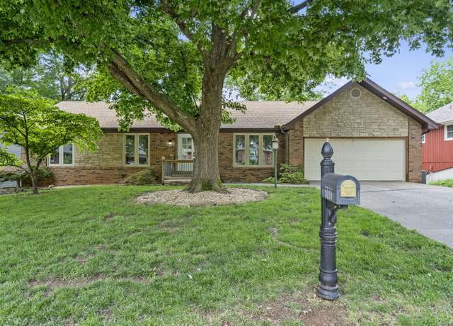 Property at 5715 S Clay Ave, Springfield, MO 65810, 5 beds, 3 baths