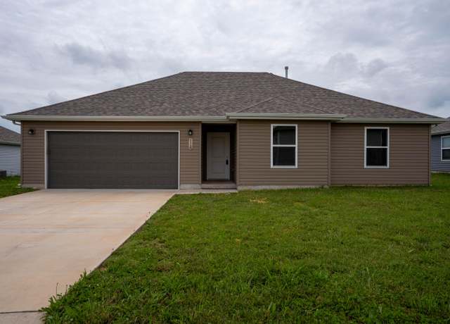 Property at 110 Pin Oak Dr Dr, Aurora, MO 65605, 3 beds, 2 baths