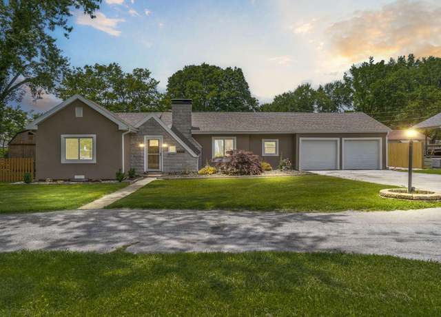 Property at 1957 S Hampton Ave, Springfield, MO 65807, 3 beds, 2 baths