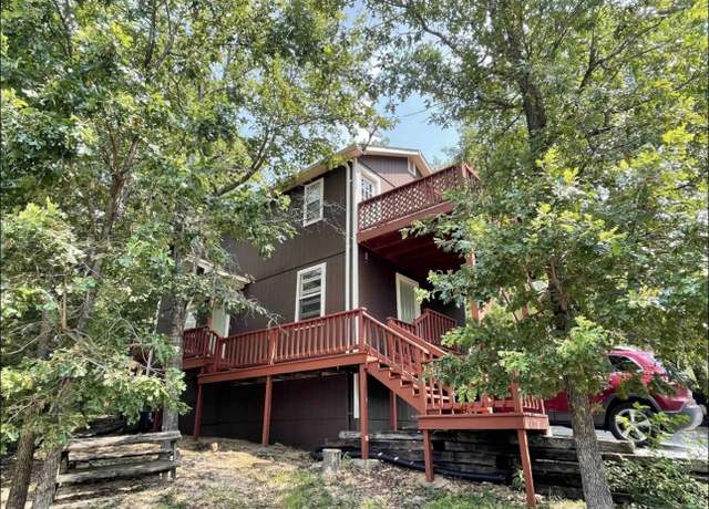 Property at 396 Lakewood Rd, Branson, MO 65616, 2 beds, 1.5 baths