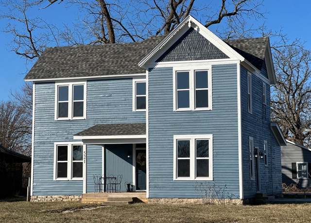 Property at 521 N Oakland Ave, Mountain Grove, MO 65711, 4 beds, 3.5 baths