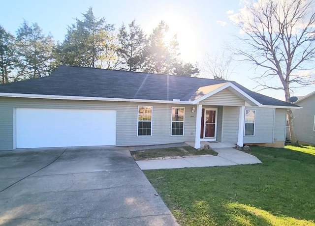 Property at 200 Eagle Dr, Forsyth, MO 65653, 3 beds, 2 baths
