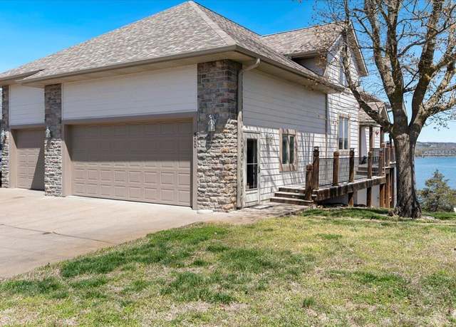 Property at 500 Navajo Trl, Kimberling, MO 65686, 3 beds, 3.5 baths