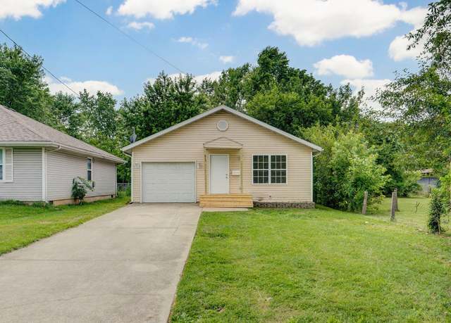 Property at 617 N Park Ave, Springfield, MO 65802, 3 beds, 2 baths