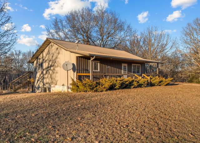 Property at 31312 95-146, Norwood, MO 65717, 5 beds, 3 baths