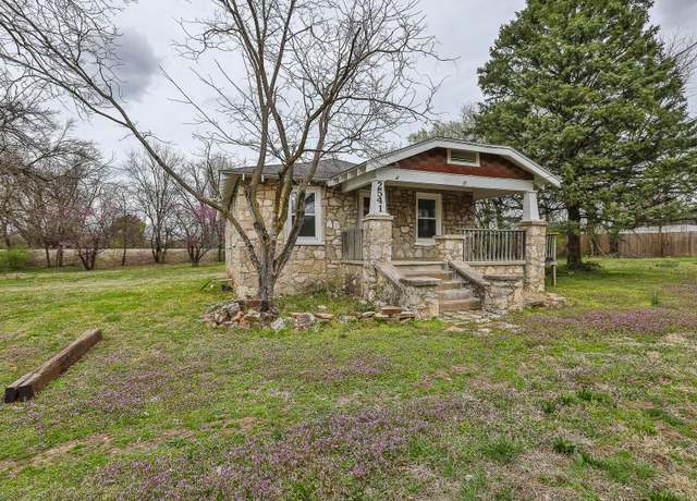 Property at 2541 W Mill St, Springfield, MO 65802, 1 bed, 1 bath
