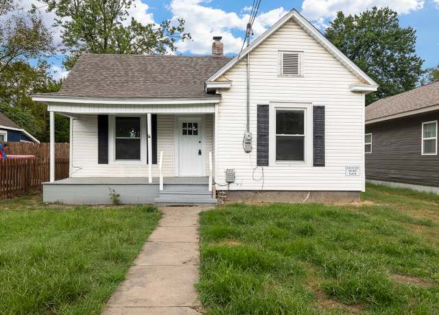 Property at 905 N North Eagle Ave, Springfield, MO 65802, 2 beds, 1 bath