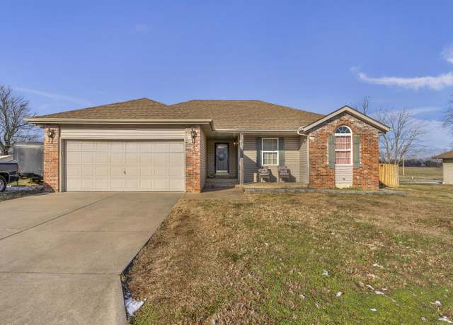 Property at 413 Westview Ave, Clever, MO 65631, 3 beds, 2 baths