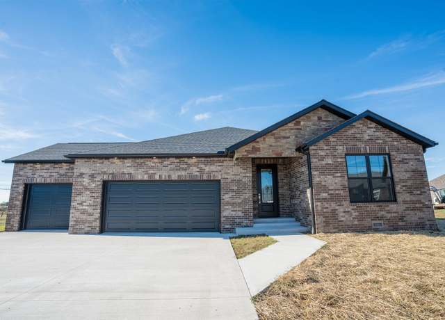 Property at 17 Pier Ln, Monett, MO 65708, 3 beds, 2 baths