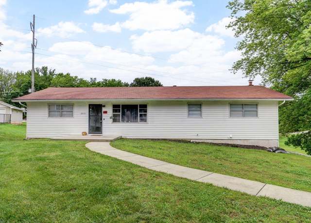 Property at 3051 N Pierce Ave, Springfield, MO 65803, 5 beds, 3 baths