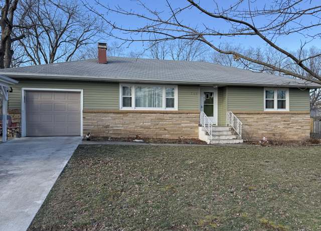 Property at 540 W Myrtle, Monett, MO 65708, 3 beds, 1.5 baths