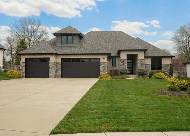 Property at 4748 Forest Trails Dr, Springfield, MO 65809, 4 beds, 3.5 baths
