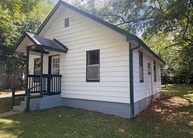 Property at 1236 Aldridge St, West Plains, MO 65775, 2 beds, 1 bath