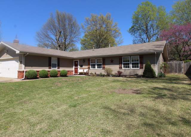 Property at 2430 S Ferguson Ave, Springfield, MO 65807, 4 beds, 2 baths