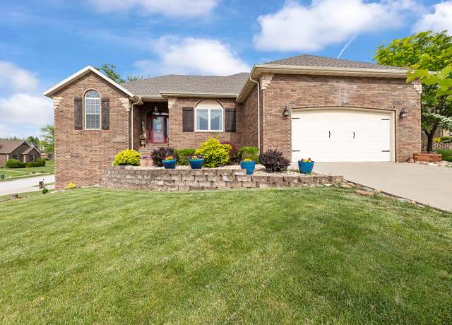 Property at 2310 Lakeside Ct, Ozark, MO 65721, 4 beds, 3 baths