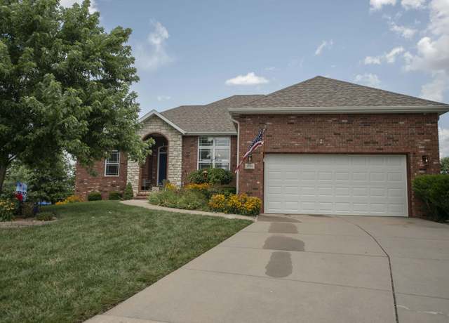 Property at 1731 E Blockade Ct, Republic, MO 65738, 5 beds, 3 baths