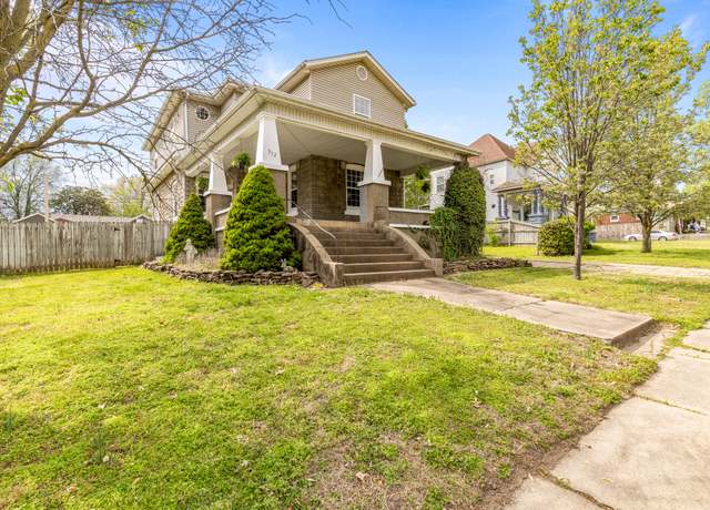 Property at 512 N Central Ave, Monett, MO 65708, 4 beds, 2 baths