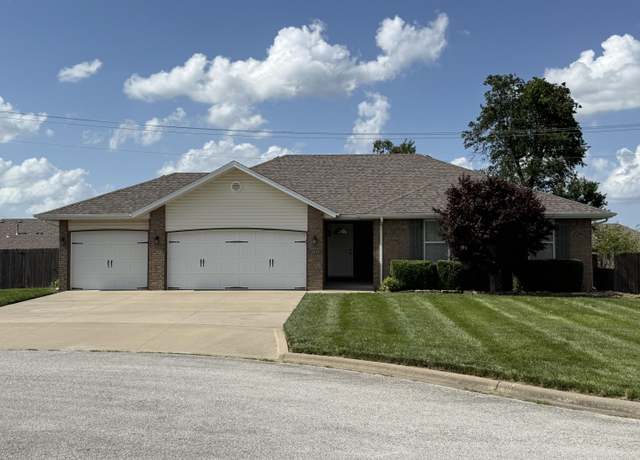 Property at 2113 E Milton St, Republic, MO 65738, 3 beds, 2 baths
