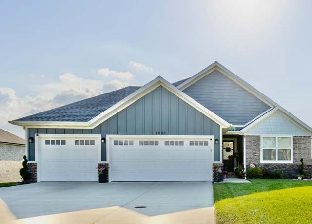 Property at 1961 N Cannonade Ct, Springfield, MO 65802, 4 beds, 3 baths