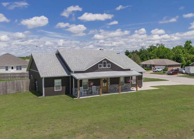 Property at 2315 S Sedona Ct, Bolivar, MO 65613, 3 beds, 2 baths