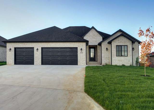 Property at 4486 E Hidden Oak St, Springfield, MO 65802, 3 beds, 2.5 baths