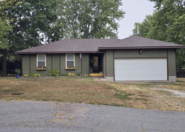 Property at 237 Renee Ave, Sparta, MO 65753, 3 beds, 2 baths