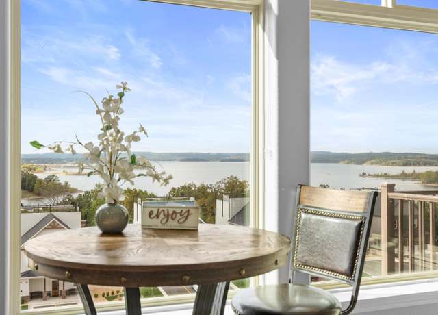 Property at 200 Majestic Dr #219, Branson, MO 65616, 2 beds, 2 baths
