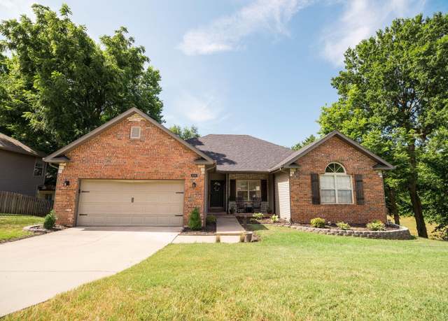 Property at 4050 W Page Pl, Springfield, MO 65802, 5 beds, 4 baths