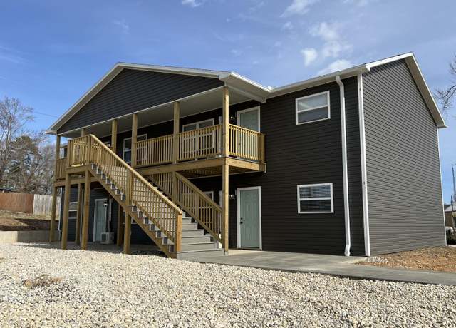 Property at 600 Rogers Ave, Cabool, MO 65689, 8 beds, 1 bath