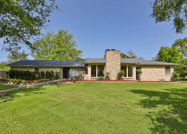 Property at 2225 N Plainview Ave, Springfield, MO 65803, 5 beds, 3.5 baths