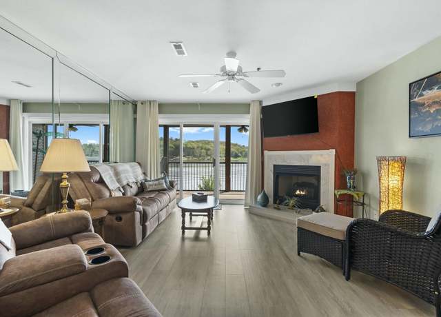 Property at 159 Cedar Glen Ct Unit 1a, Camdenton, MO 65020, 3 beds, 2 baths