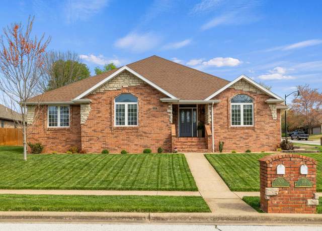 Property at 920 S Shuyler Ln, Republic, MO 65738, 4 beds, 2 baths