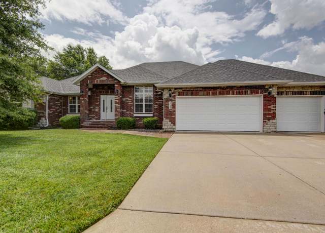 Property at 3244 W Camino Alto St, Springfield, MO 65810, 3 beds, 2 baths