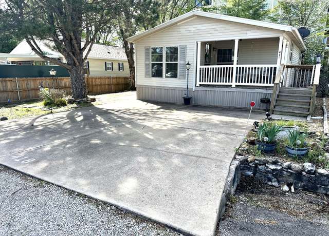 Property at 418 Monarch Dr, Branson, MO 65616, 2 beds, 2 baths