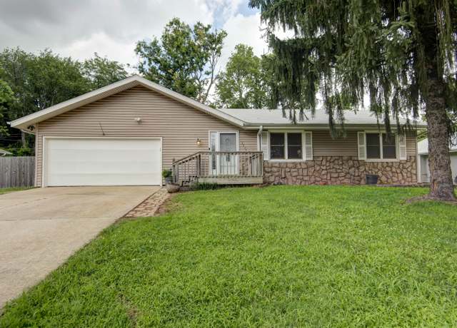 Property at 3375 W El Castile St, Springfield, MO 65807, 4 beds, 3 baths