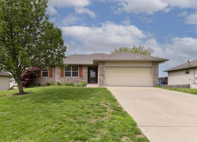Property at 547 N Jester Ave, Republic, MO 65738, 4 beds, 3 baths