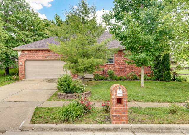 Property at 2304 S 12th St, Ozark, MO 65721, 3 beds, 2 baths