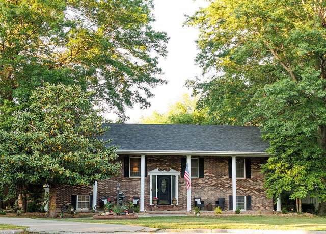 Property at 1111 W Northwood Cir, Bolivar, MO 65613, 5 beds, 2.5 baths