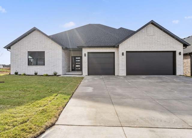 Property at 2048 N Sun Valley Dr, Springfield, MO 65802, 4 beds, 2 baths