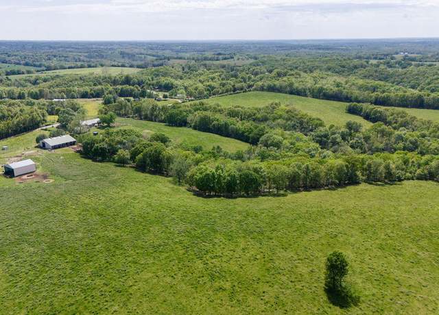 Property at 507 Rock House Rd, Galena, MO 65656, 3 beds, 3 baths