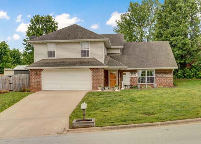 Property at 4490 W University St, Springfield, MO 65802, 4 beds, 2 baths