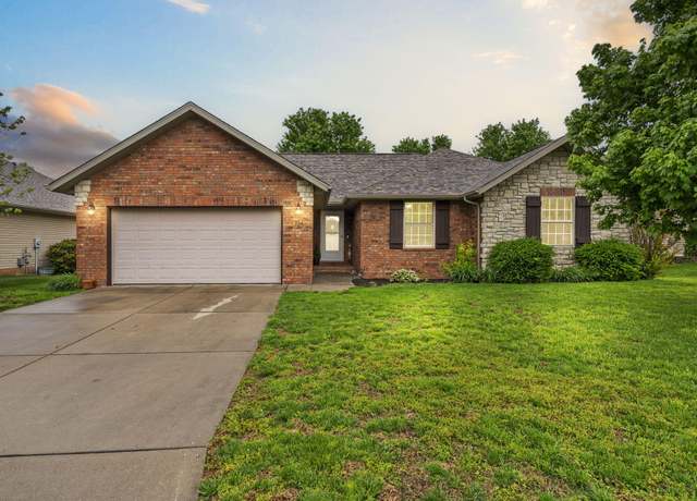 Property at 734 N Allison St, Nixa, MO 65714, 4 beds, 2 baths