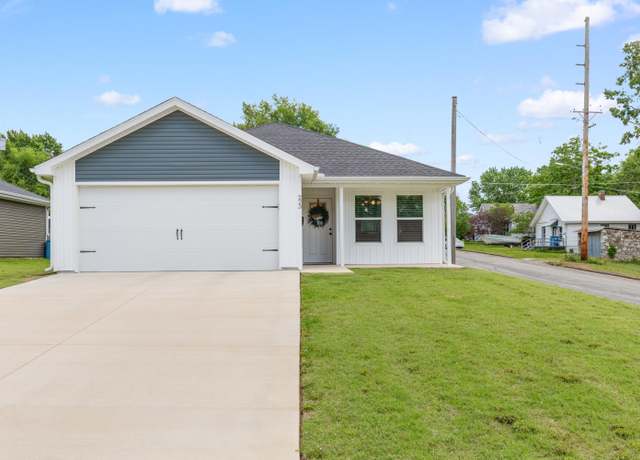 Property at 223 S Galena Ave, Joplin, MO 64801, 3 beds, 2 baths
