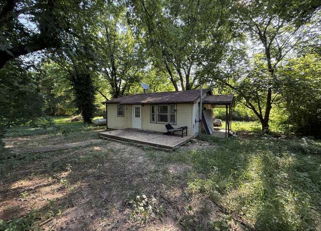 Property at 7602 Maple St, Birch Tree, MO 65438, 2 beds, 1 bath