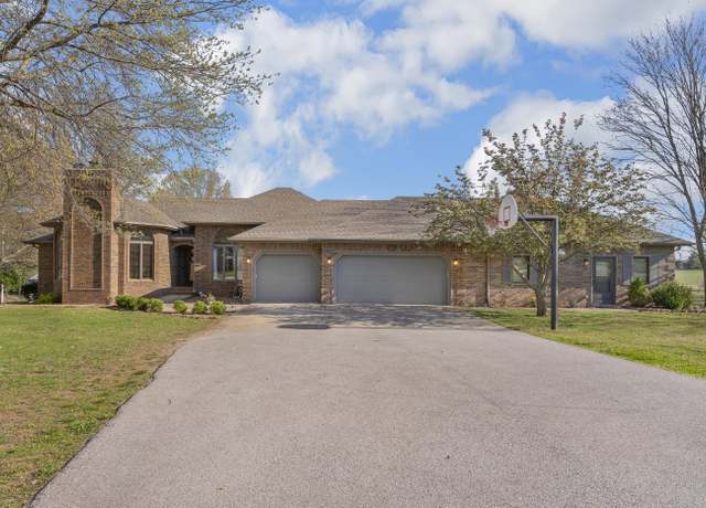 Property at 6249 W Farm Rd 94, Springfield, MO 65803, 6 beds, 4 baths