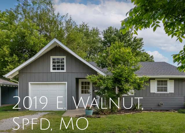 Property at 2019 E Walnut St, Springfield, MO 65802, 3 beds, 1 bath