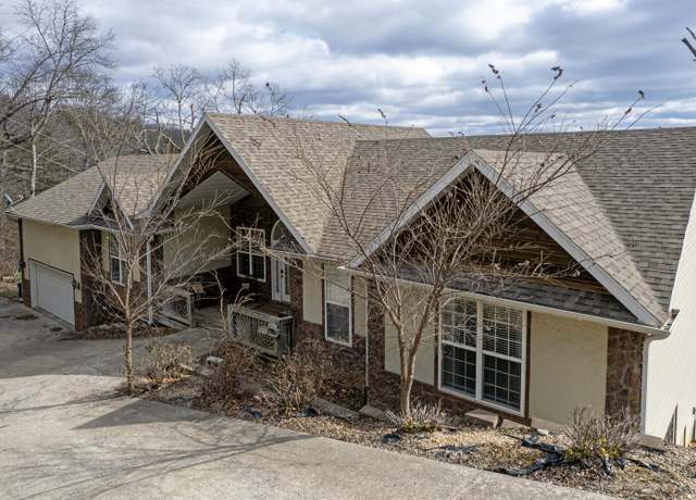 Property at 10 Greenview Dr, Kimberling, MO 65686, 4 beds, 3.5 baths